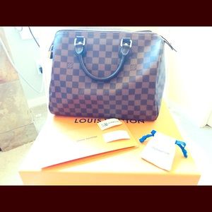 Louis Vuitton Speedy 30